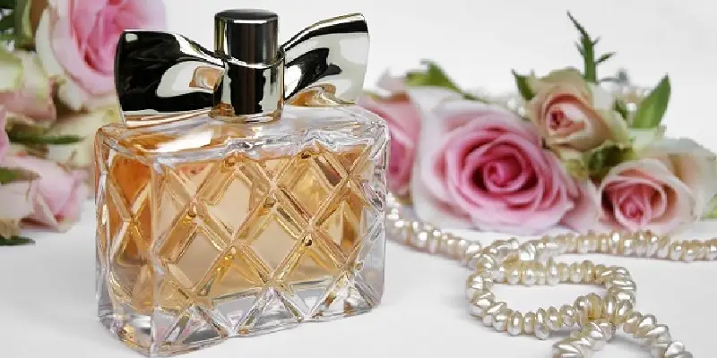 آیا عطرهای فرومونی واقعا کار می کنند؟