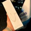 کنار جعبه عطر لطافه ماهر هانر سفید